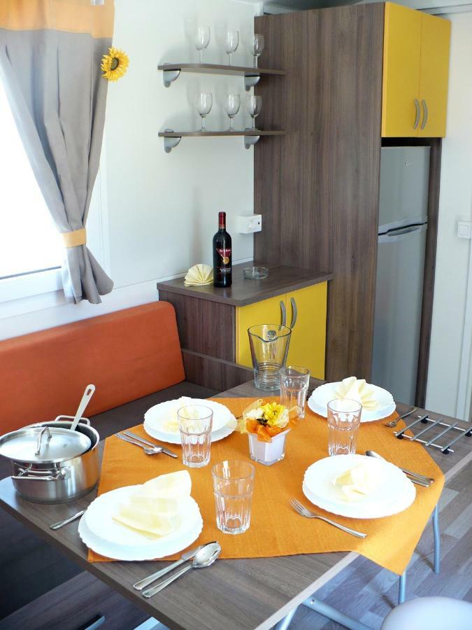Victoria Mobilehome In Orsera Camping Resort ภายนอก รูปภาพ