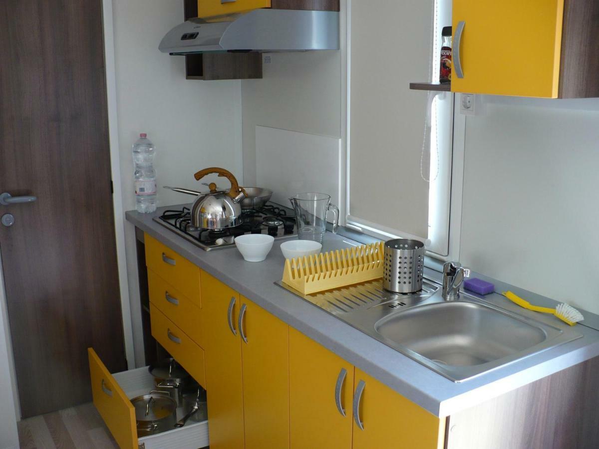 Victoria Mobilehome In Orsera Camping Resort ภายนอก รูปภาพ